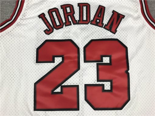 Michael Jordan 23 Chicago Bulls M&N 1997-98 White Jersey