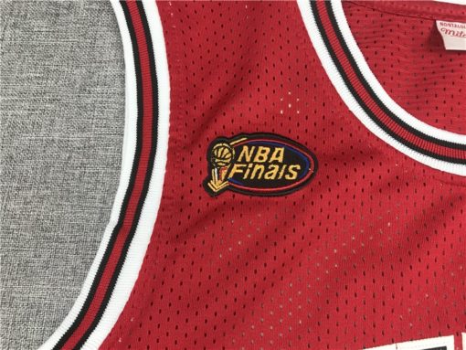 Scottie Pippen 33 Chicago Bulls M&N Red Final Swingman Jersey