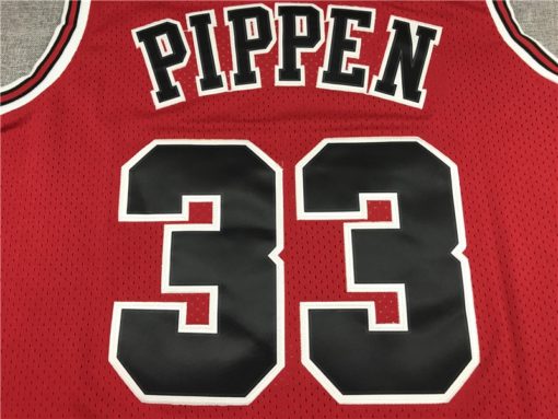 Scottie Pippen 33 Bulls Red 1997-98 Hardwood Classics Jersey