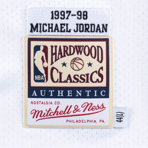 Jersey Chicago Bulls Home 1997-98 Michael Jordan