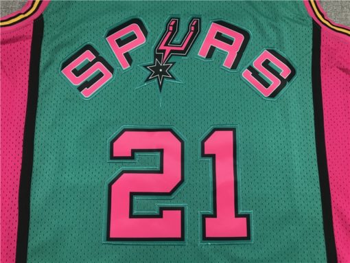 Tim Duncan 21 San Antonio Spurs 1998-99 Black Swingman Green Jersey logo