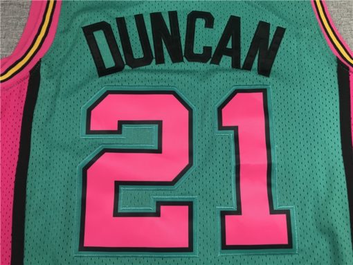 Tim Duncan 21 San Antonio Spurs 1998-99 Black Swingman Green Jersey name